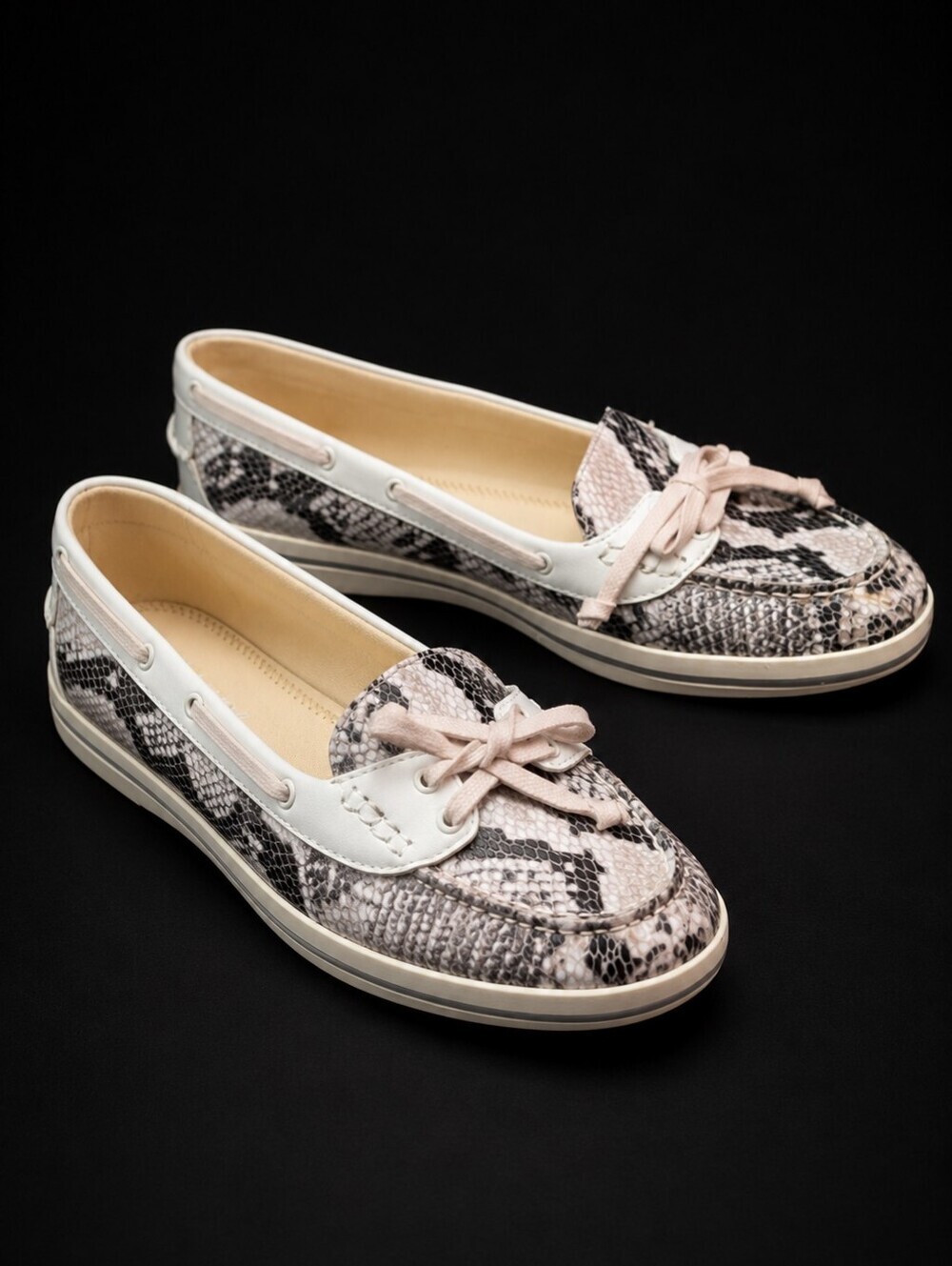 Tommy Bahama Relaxology Castille Boat Shoes Snakeskin Slip-On Loafers Size 10B - Picture 3 of 15
